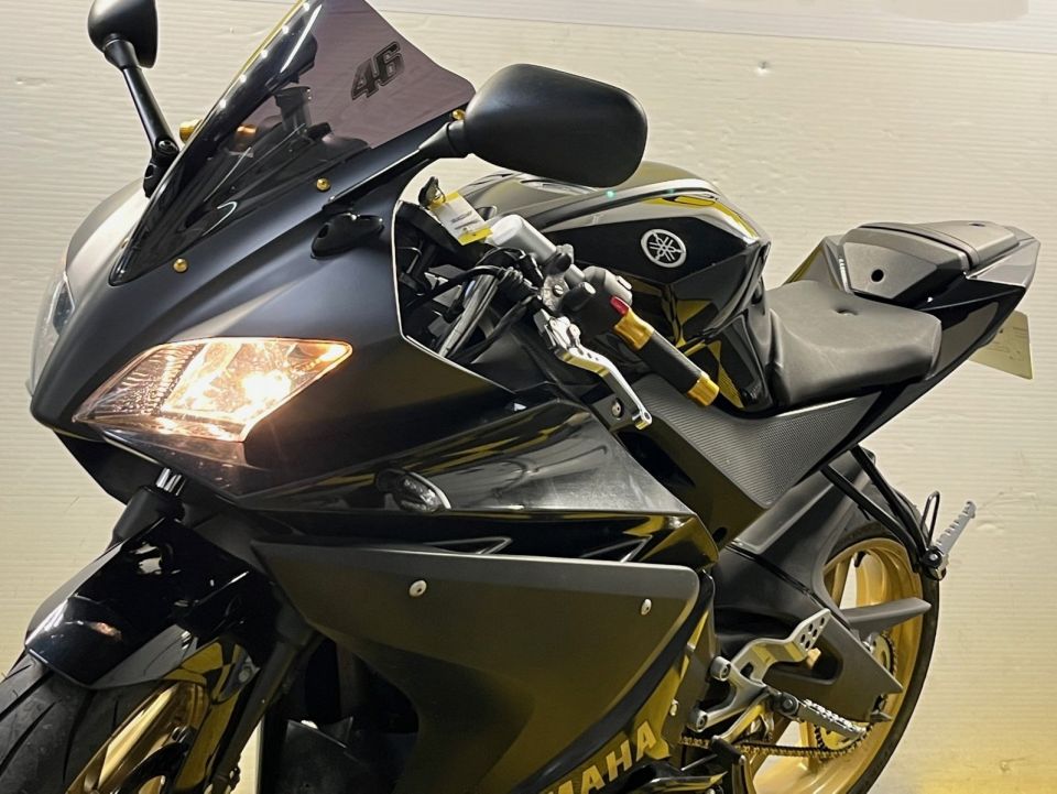 YAMAHA YZF-R 125 24