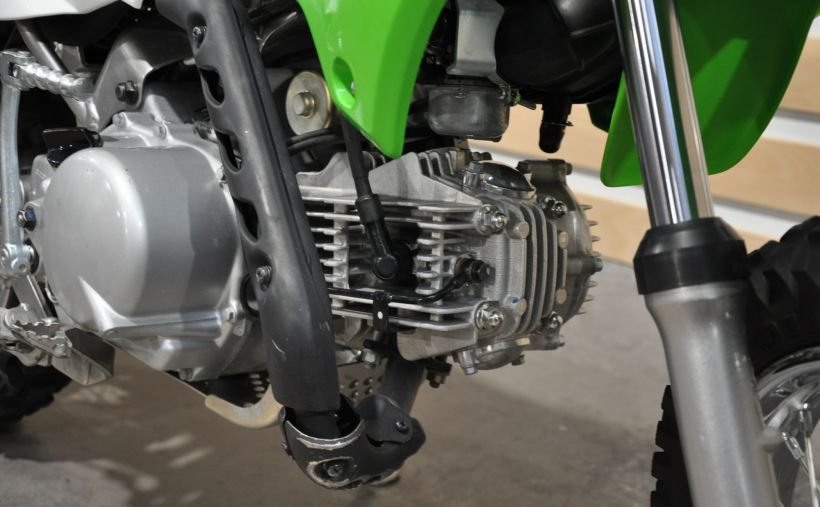 KAWASAKI KLX 110 8