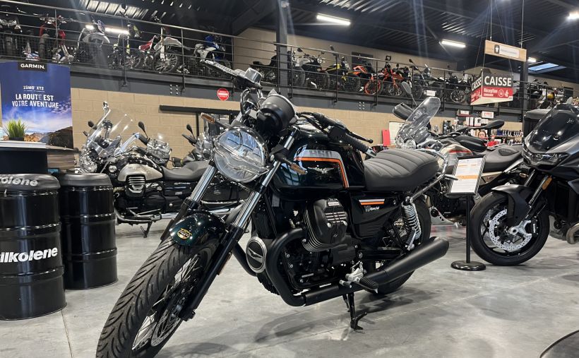 MOTO GUZZI V7 SPECIAL 0