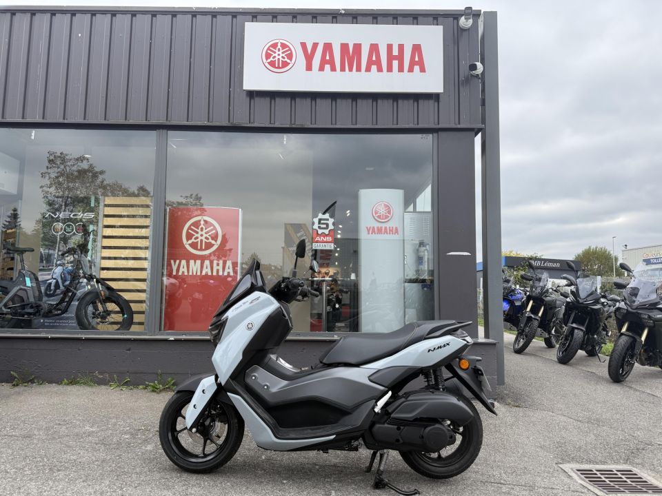 YAMAHA NMAX 125 TECH MAX 1