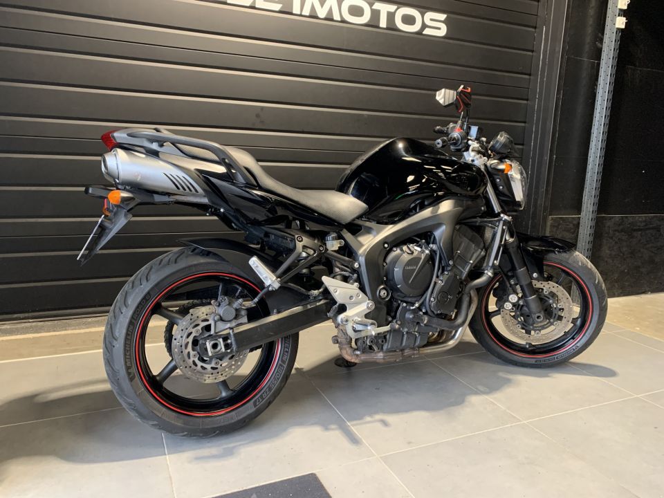 YAMAHA FZ6 600 FAZER 12