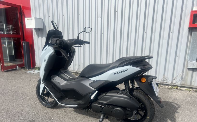 YAMAHA NMAX 125 TECH MAX 30