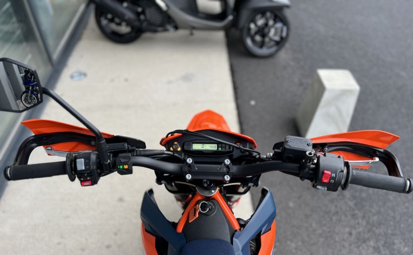 KTM 690 SMC R 6