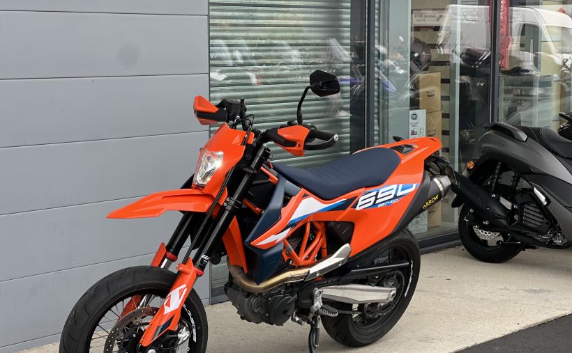 KTM 690 SMC R 4