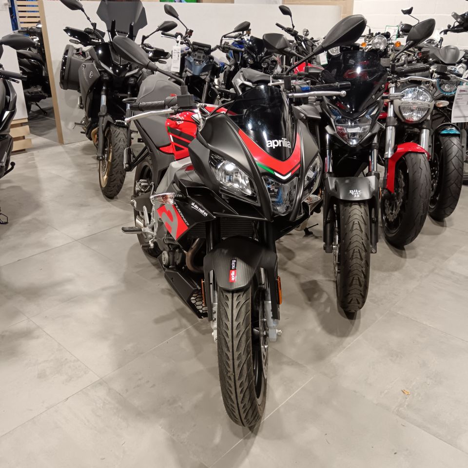 APRILIA TUONO 125 ABS 4