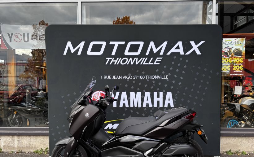 YAMAHA XMAX 125 TECH MAX + 1