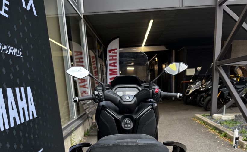 YAMAHA XMAX 125 TECH MAX + 5