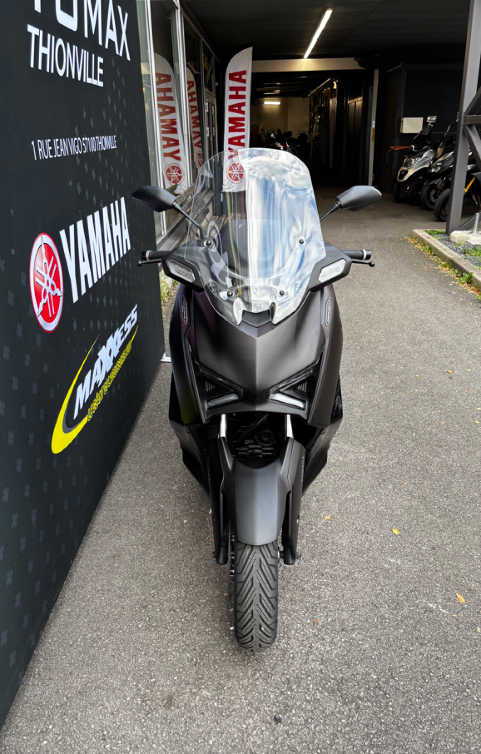 YAMAHA XMAX 125 TECH MAX + 6