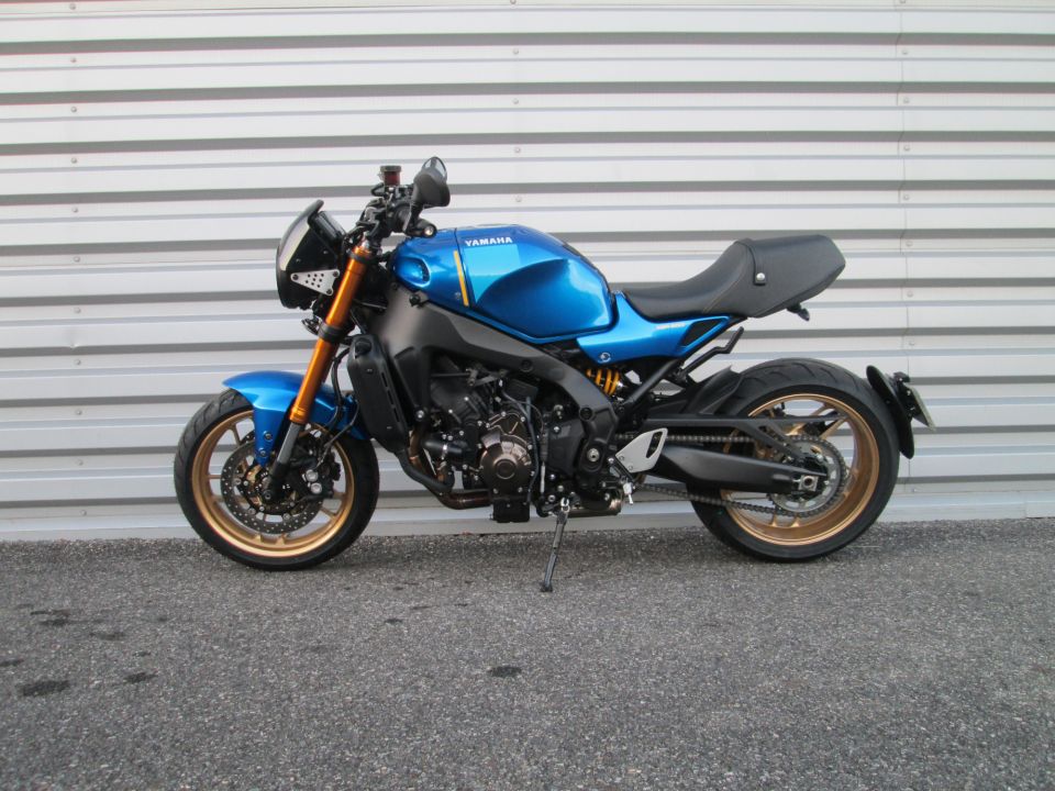 YAMAHA XSR 900 ABS 24