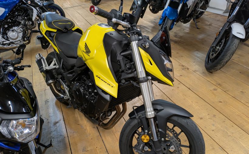 HONDA CB 750 HORNET 0
