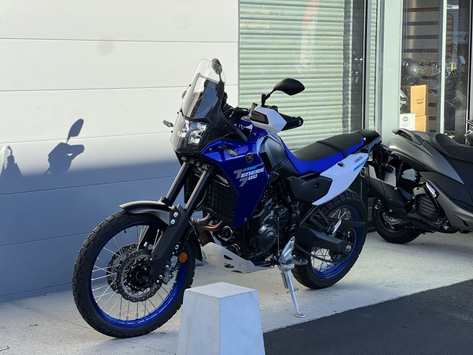 YAMAHA XTZ TENERE 700 4