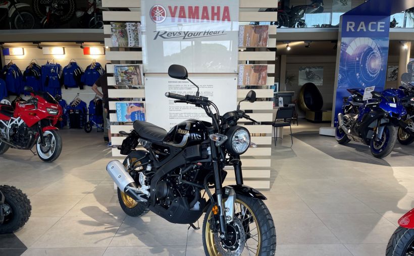 YAMAHA XSR 125 LEGACY  DE DIRECTION 92€/MOIS* HISTORIC BLACK !! GTIE 5 ANS 1