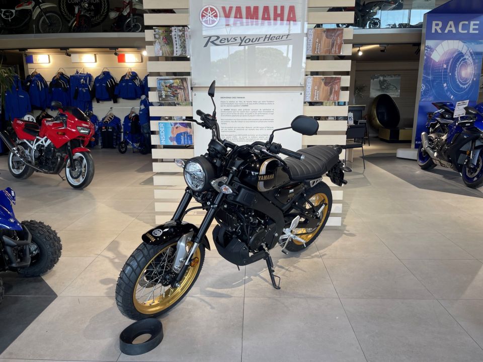 YAMAHA XSR 125 LEGACY  DE DIRECTION 92€/MOIS* HISTORIC BLACK !! GTIE 5 ANS 3