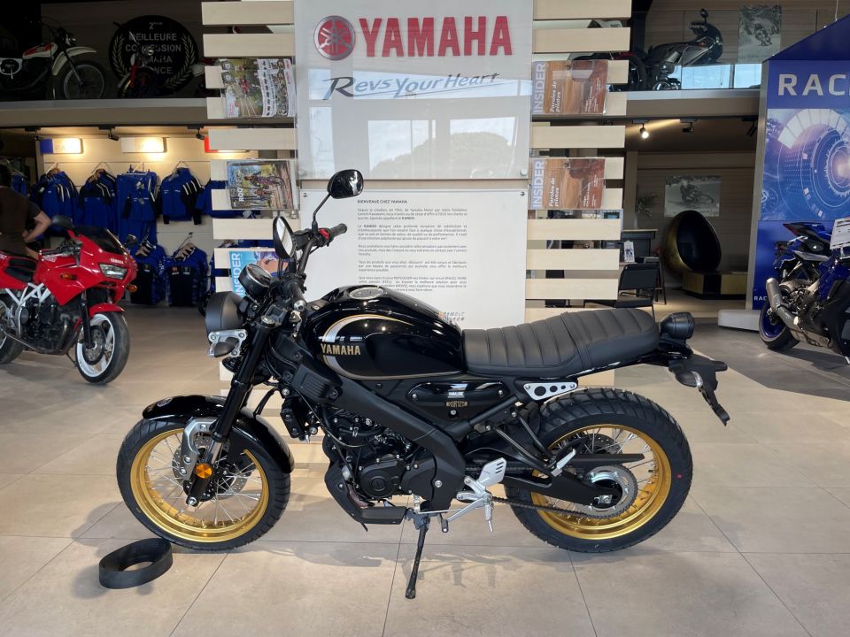 YAMAHA XSR 125 LEGACY  DE DIRECTION 92€/MOIS* HISTORIC BLACK !! GTIE 5 ANS 4