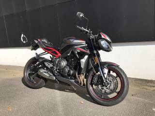 TRIUMPH STREET TRIPLE 675 R - 2021
