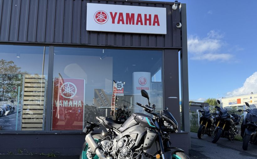 YAMAHA MT-10 1