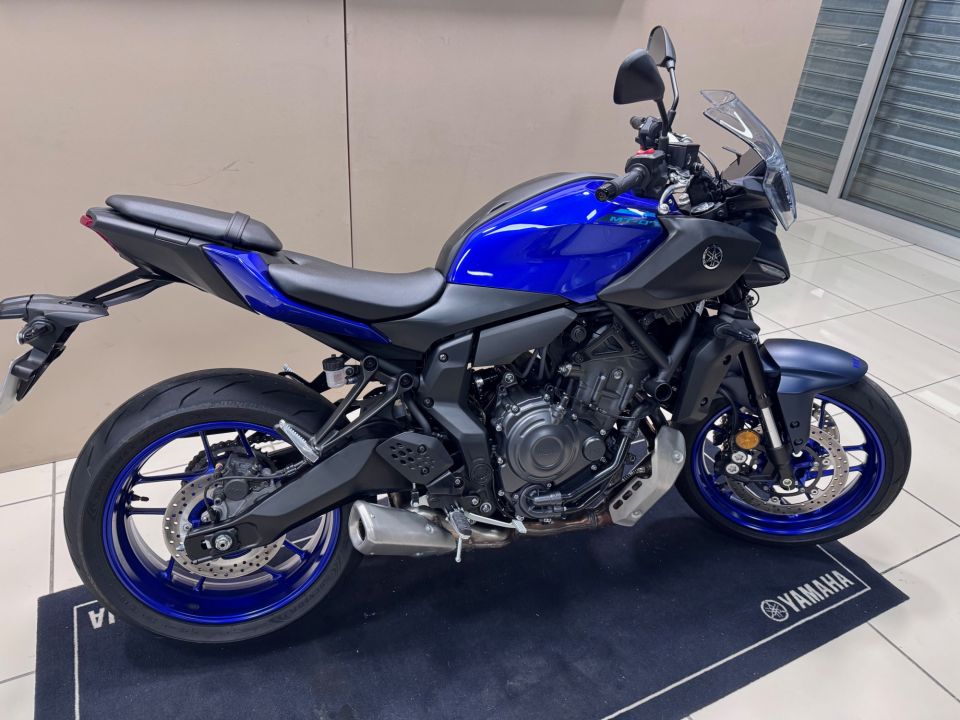YAMAHA MT-07 2