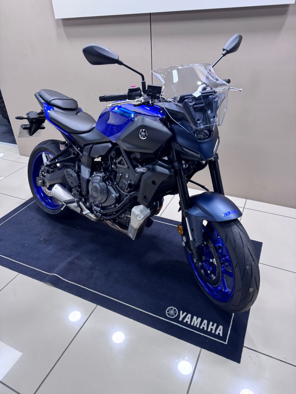 YAMAHA MT-07 8