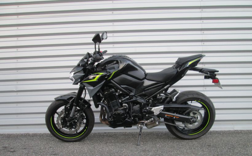 KAWASAKI Z900 SE 24
