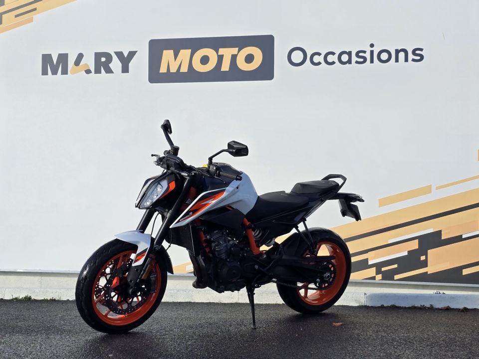 KTM 890 DUKE R 26