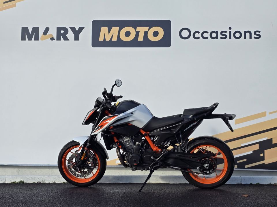 KTM 890 DUKE R 39