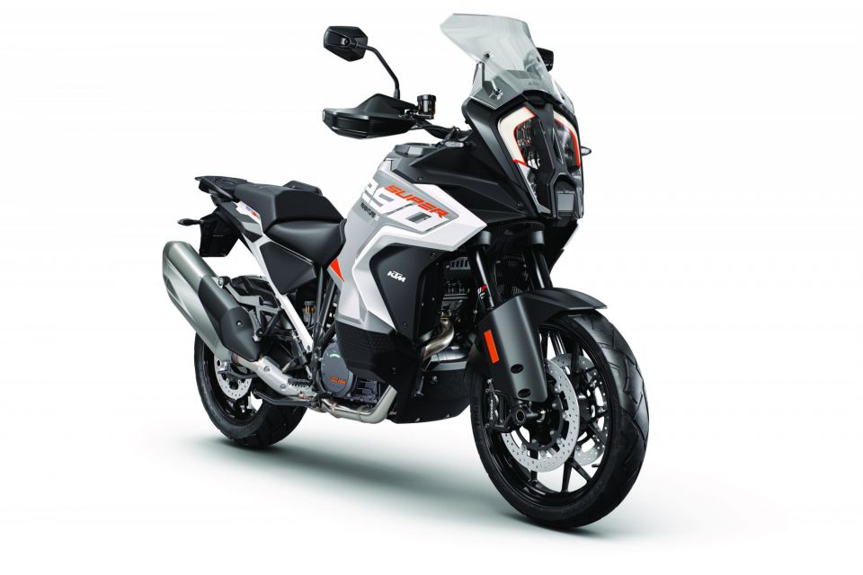 KTM 1290 SUPER ADVENTURE S 12
