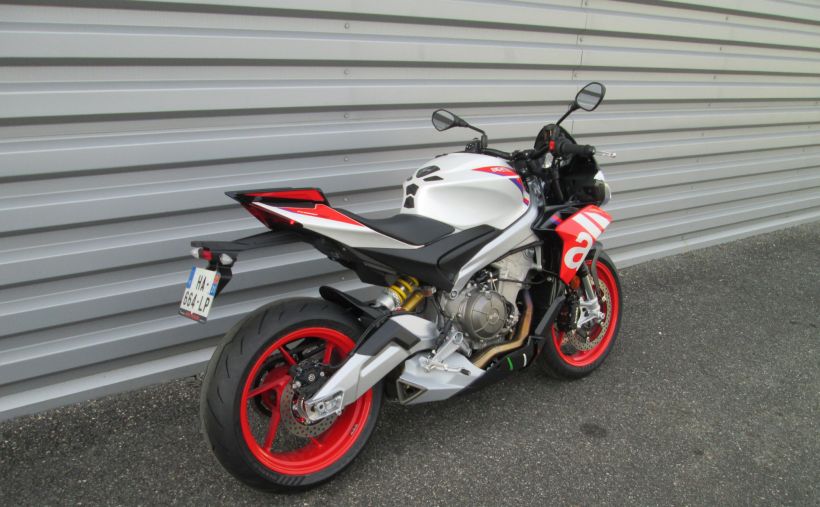 APRILIA TUONO 660 FACTORY 2