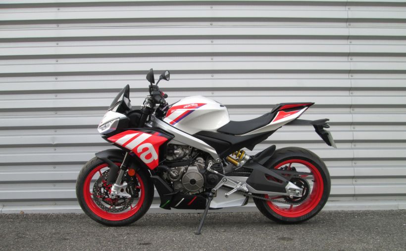 APRILIA TUONO 660 FACTORY 3