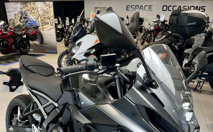 SUZUKI GSX-8R 0