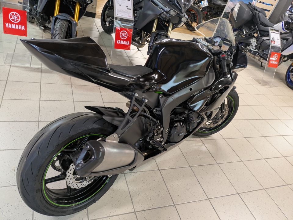 KAWASAKI ZX-6R 636 10