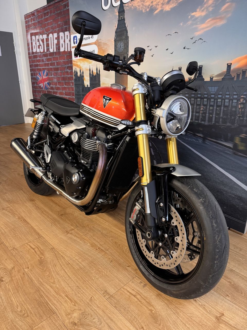 TRIUMPH SPEED TWIN 1200 2