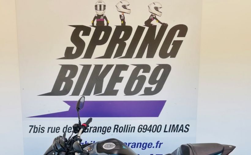 YAMAHA MT-03 0