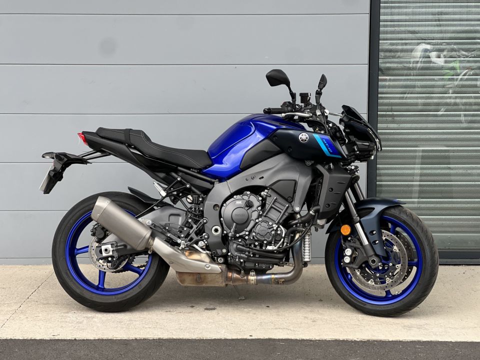 YAMAHA MT-10 0