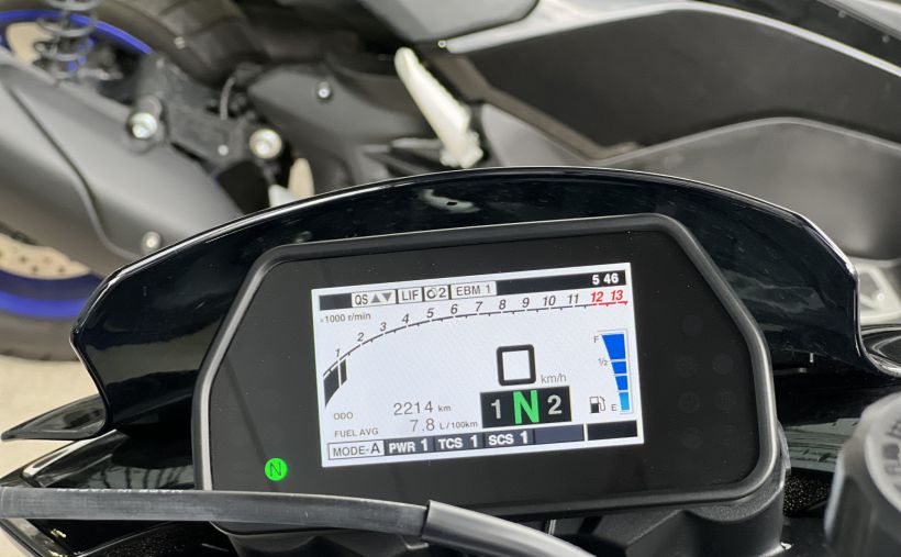 YAMAHA MT-10 7
