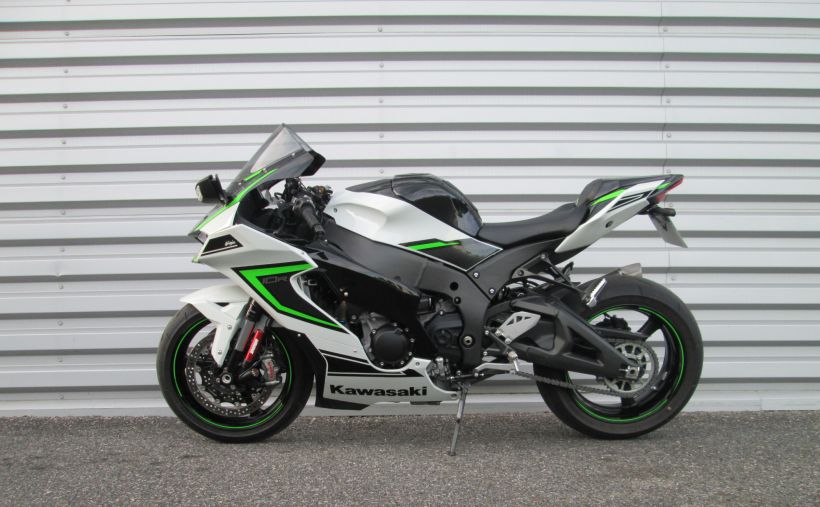 KAWASAKI ZX-10R 3
