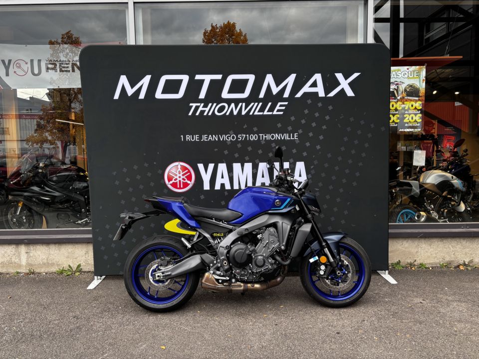 YAMAHA MT-09 0