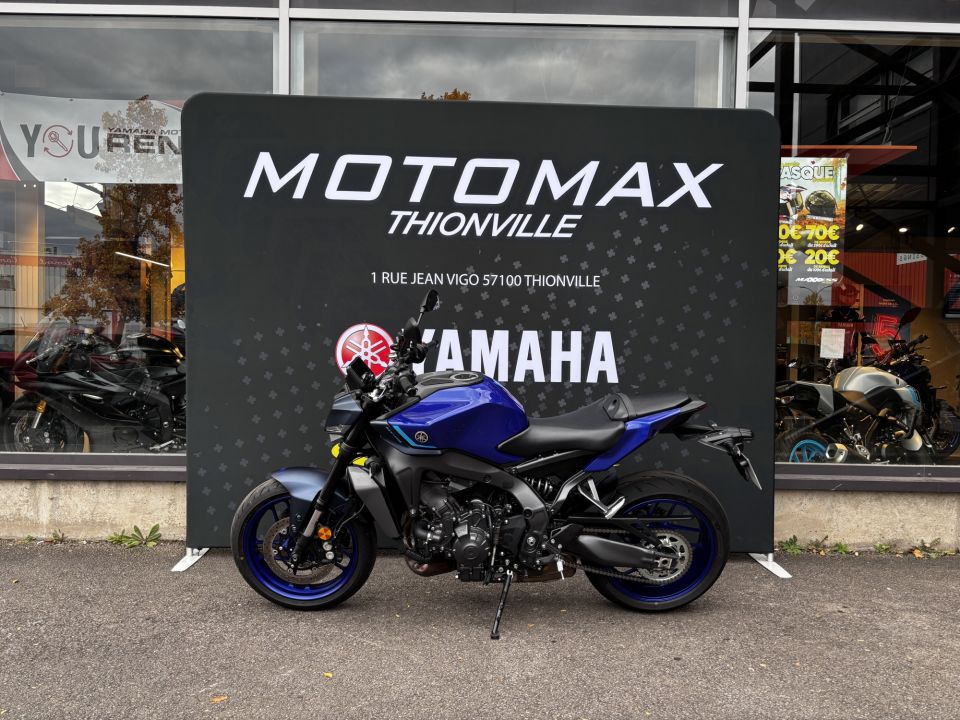 YAMAHA MT-09 1
