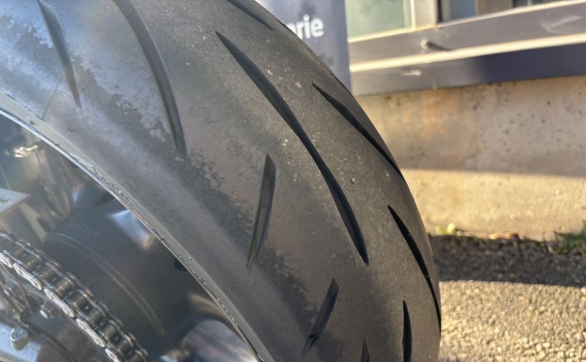 TRIUMPH STREET TRIPLE 765 S  4