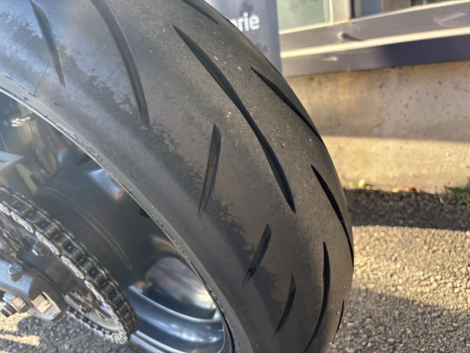 TRIUMPH STREET TRIPLE 765 S  4