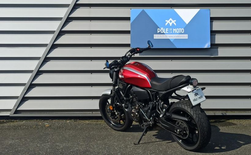 YAMAHA XSR 700 ABS 7