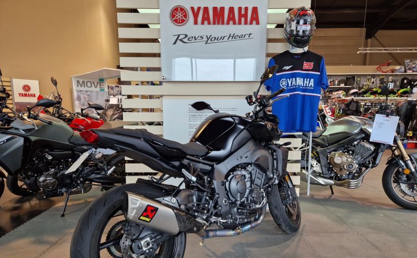 YAMAHA MT-10 1