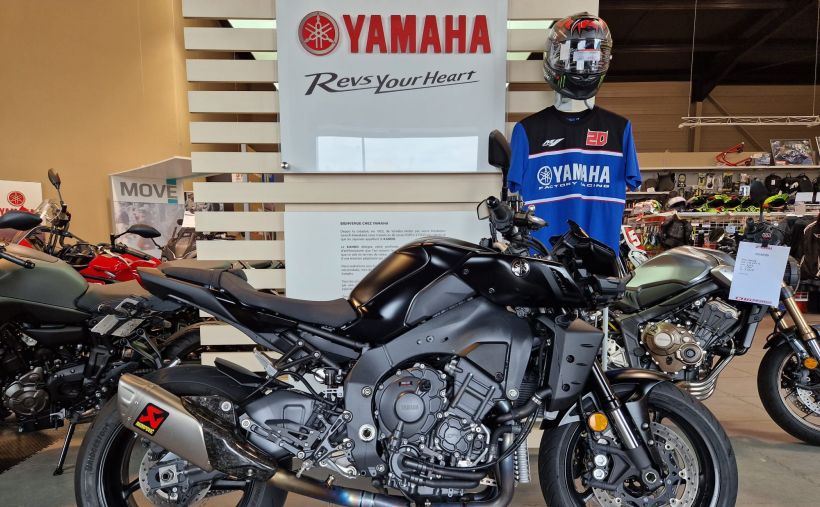 YAMAHA MT-10 5