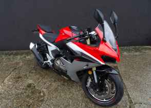 QJ MOTOR SRK 600 RS - 2025