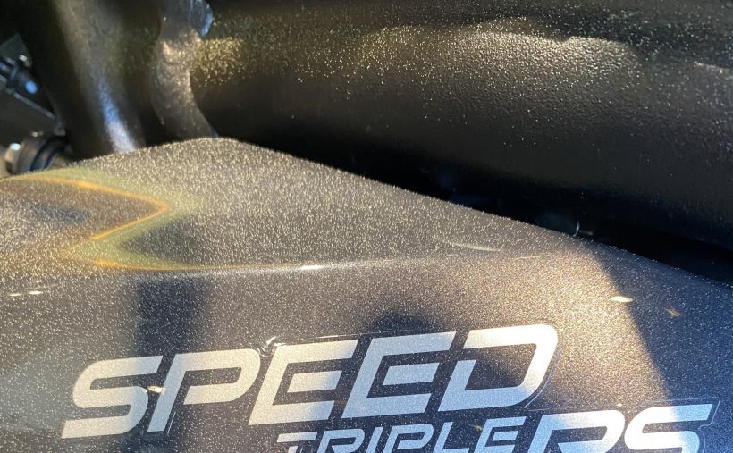 TRIUMPH SPEED TRIPLE 1200 RS 2