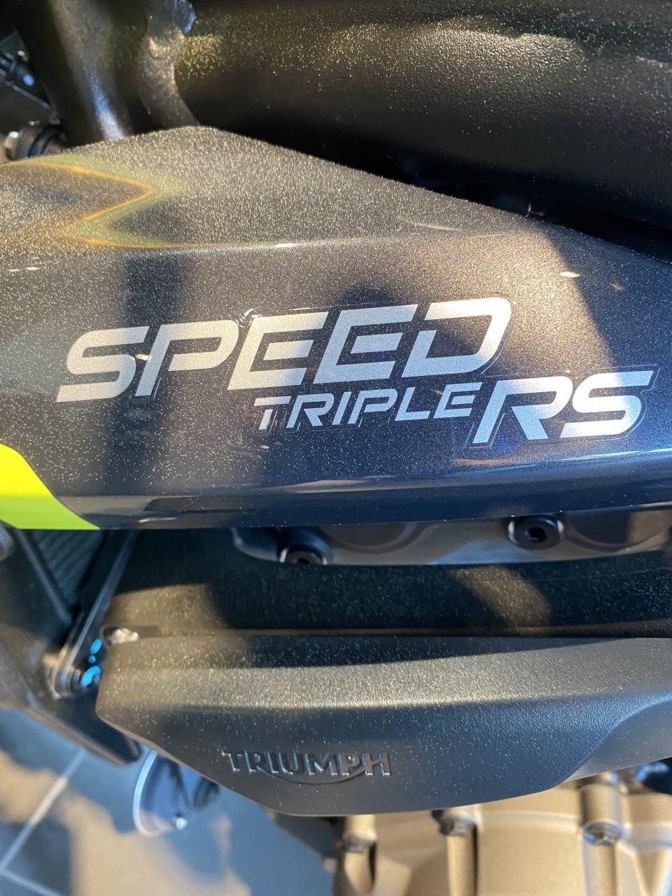 TRIUMPH SPEED TRIPLE 1200 RS 2