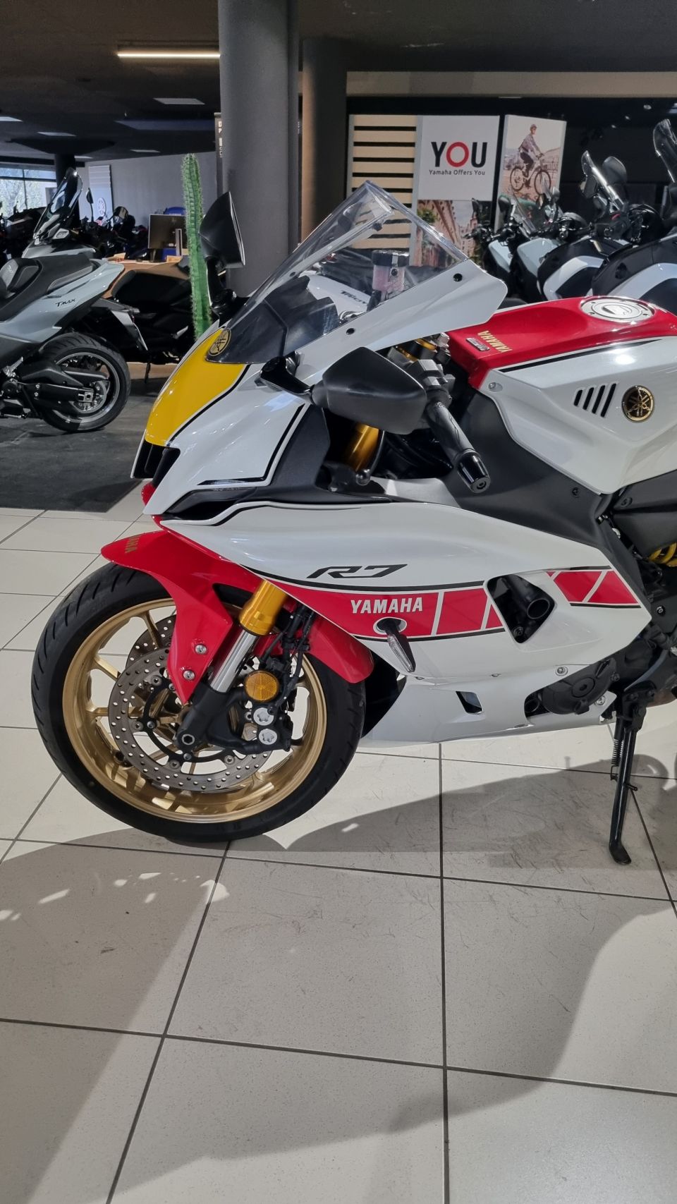 YAMAHA YZF-R7 WORLD GP 60TH ANNIVERSARY 3