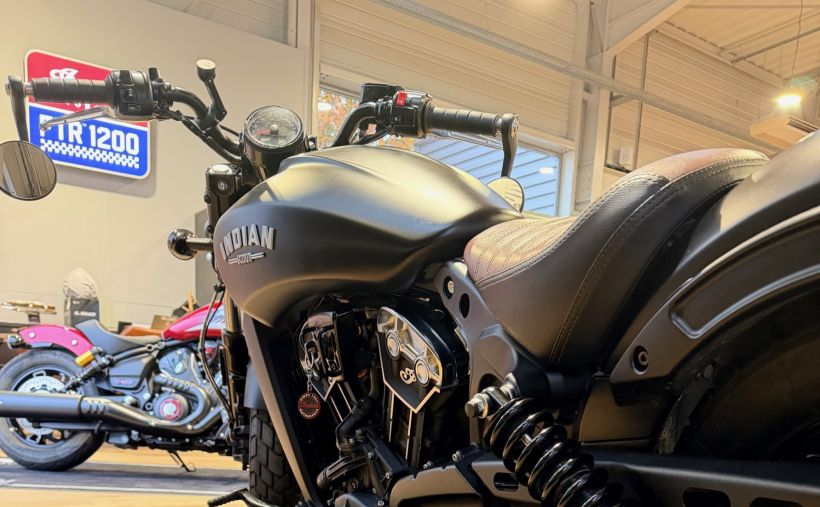 INDIAN SCOUT BOBBER 1133 18