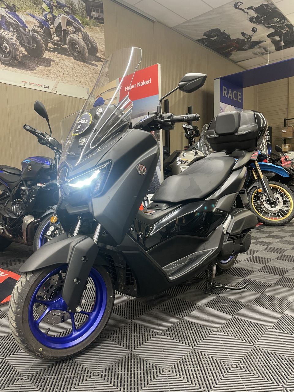 YAMAHA NMAX 125 0