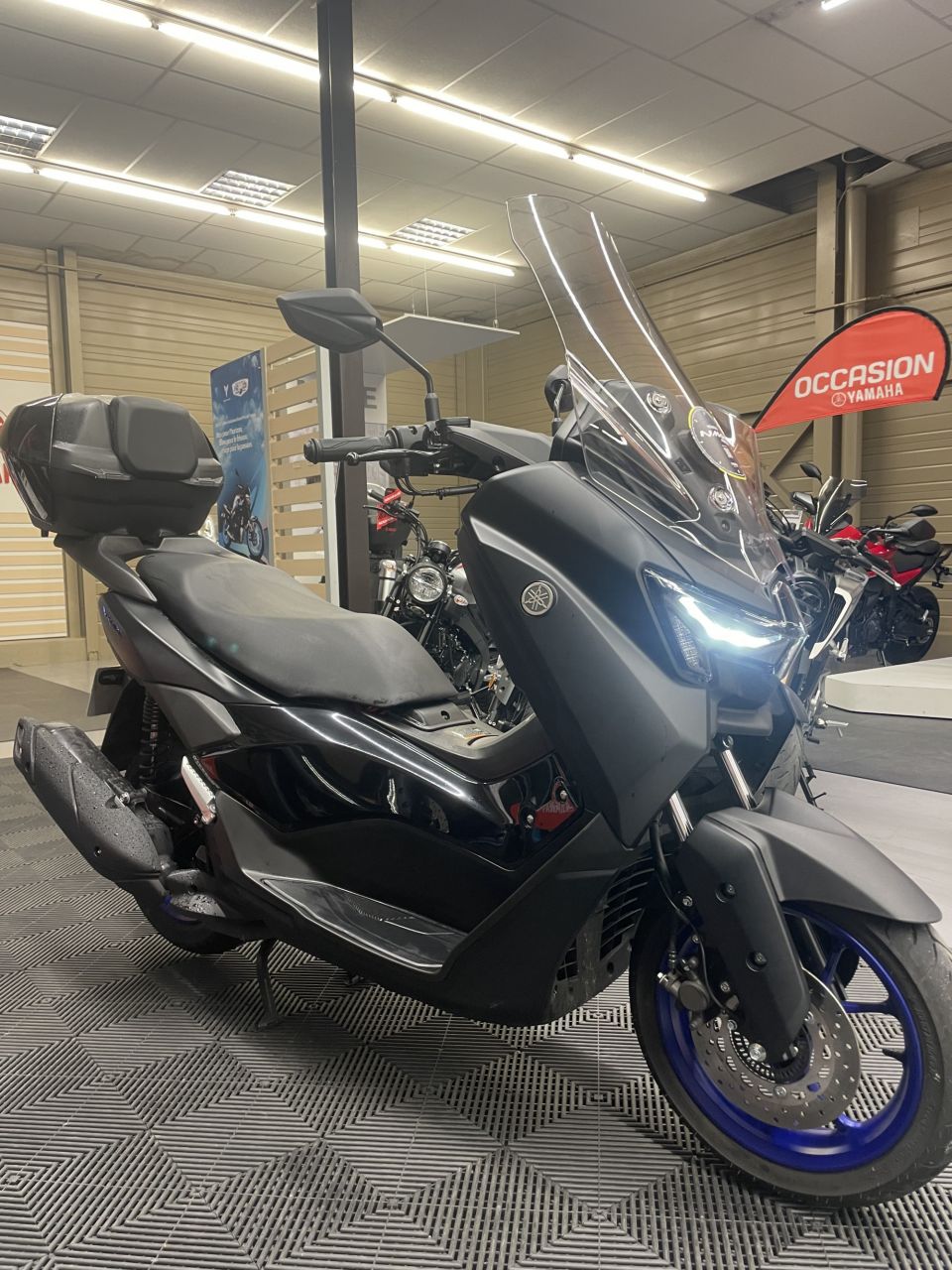 YAMAHA NMAX 125 1
