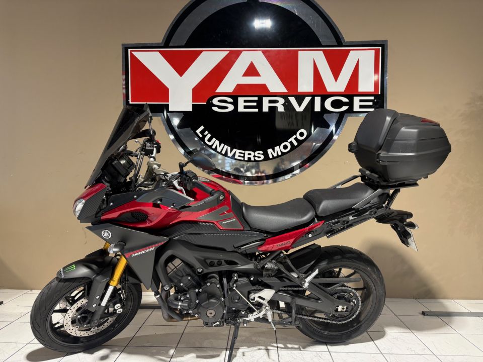YAMAHA TRACER 9 1